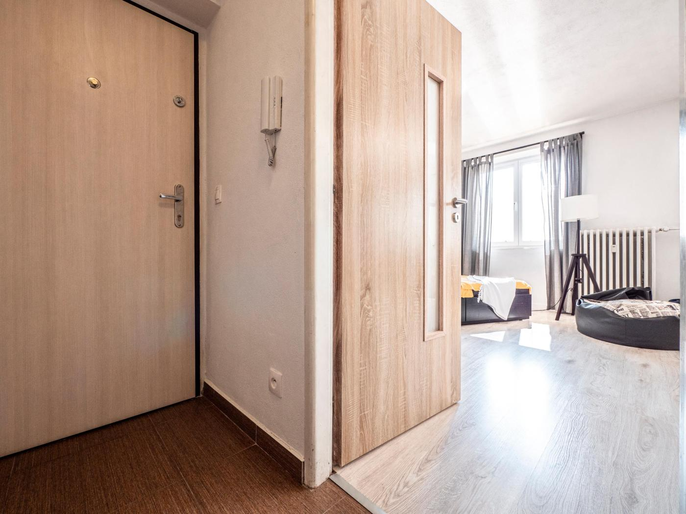 1-izbový byt Martinengova 22, Bratislava – Staré Mesto